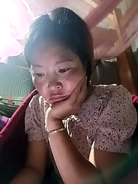 Snapshot of Siathong chatting on 10-30-25, 10:21 Siathong online show from 10-30-25, 10:21