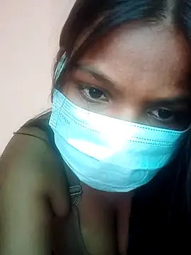 Snapshot of sarra20 chatting on 09-15-25, 04:12 sarra20 online show from 09-15-25, 04:12