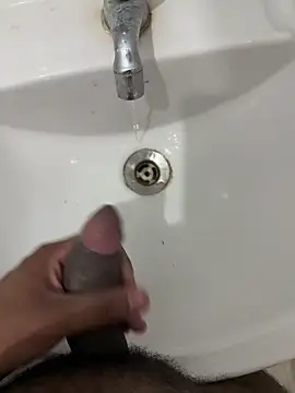 Snapshot of hornylonda139 chatting on 10-31-25, 10:22 hornylonda139 online show from 10-31-25, 10:22