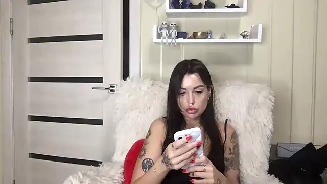 Snapshot of ArinaAmour chatting on 07-14-26, 06:35 ArinaAmour online show from 07-14-26, 06:35
