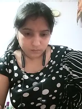 aliya-jaan71 online show from 04-29-26, 12:53