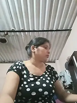 aliya-jaan71 online show from 05-31-26, 06:42