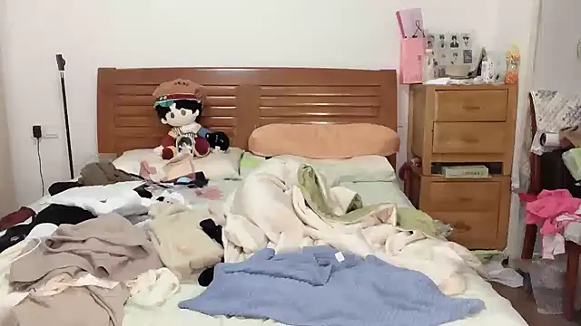 Akong11 online show from 09-25-25, 07:17