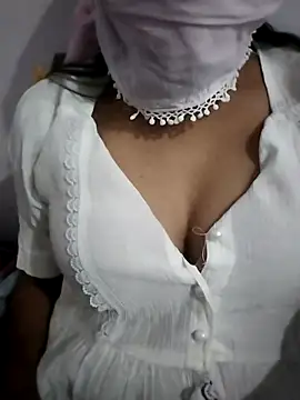 Snapshot of Tasty__doll69 chatting on 03-12-26, 06:14 Tasty doll69 online show from 03-12-26, 06:14