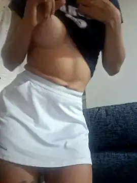 Lauraxxsteen online show from 05-02-26, 04:01