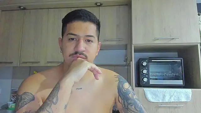 Snapshot of Arnolwilliams chatting on 10-09-25, 10:30 Arnolwilliams online show from 10-09-25, 10:30