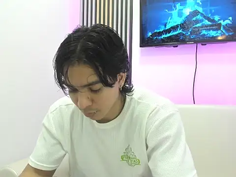 toji luxxer online show from 09-25-25, 11:52