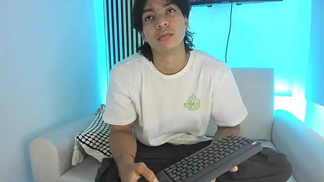 toji luxxer online show from 09-26-25, 01:15