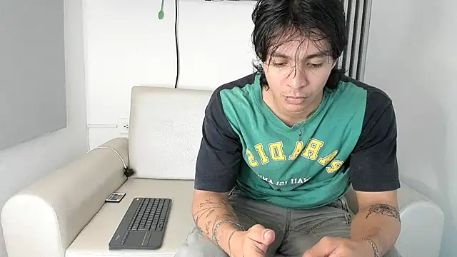 toji luxxer online show from 10-21-25, 02:23