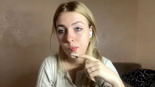 LanaNoir online show from 10-10-25, 11:09