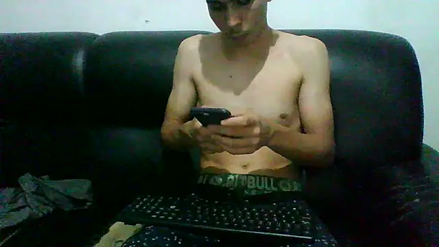 Snapshot of KingLamed chatting on 10-14-25, 10:21 KingLamed online show from 10-14-25, 10:21