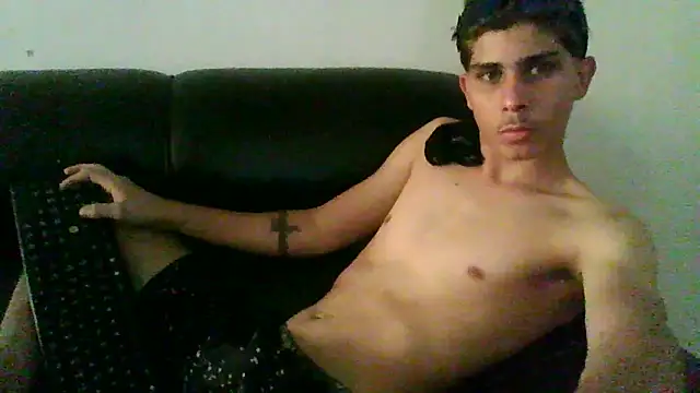 Snapshot of KingLamed chatting on 10-15-25, 04:40 KingLamed online show from 10-15-25, 04:40