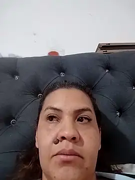 LaraStons online show from 10-01-25, 06:36