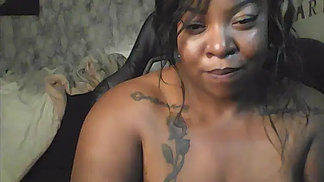 Snapshot of BellaBlaze25 chatting on 03-10-26, 03:00 BellaBlaze25 online show from 03-10-26, 03:00
