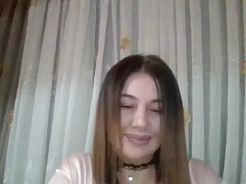 Snapshot of Lomivah chatting on 11-01-25, 04:09 Lomivah online show from 11-01-25, 04:09