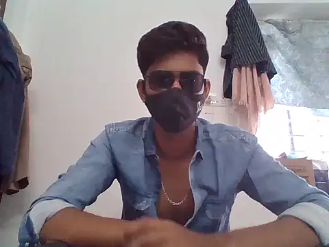 Snapshot of vikranthLong chatting on 09-24-25, 06:50 vikranthLong online show from 09-24-25, 06:50