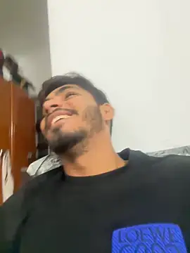 Snapshot of vikranthLong chatting on 10-06-25, 06:49 vikranthLong online show from 10-06-25, 06:49