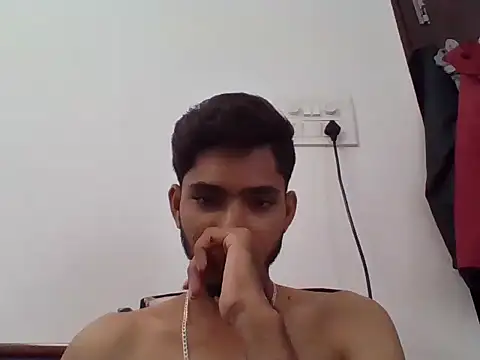 Snapshot of vikranthLong chatting on 10-15-25, 06:13 vikranthLong online show from 10-15-25, 06:13