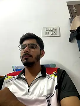 Snapshot of vikranthLong chatting on 10-24-25, 05:20 vikranthLong online show from 10-24-25, 05:20