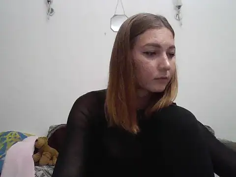 Snapshot of Lysorah chatting on 11-03-25, 05:58 Lysorah online show from 11-03-25, 05:58