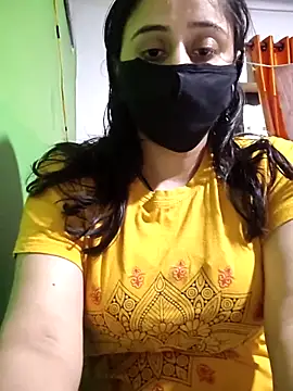 Snapshot of Romantic_couple89 chatting on 12-01-25, 10:20 Romantic couple89 online show from 12-01-25, 10:20