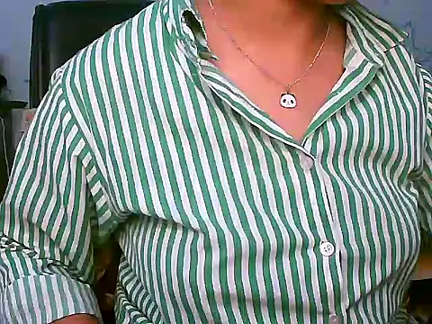 Snapshot of Mahi_Chaudhary chatting on 10-07-25, 04:09 Mahi Chaudhary online show from 10-07-25, 04:09