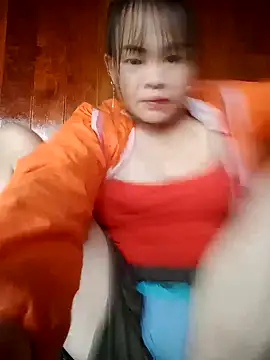 Snapshot of emilyzz chatting on 09-26-25, 01:42 emilyzz online show from 09-26-25, 01:42