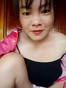 Snapshot of emilyzz chatting on 09-27-25, 12:48 emilyzz online show from 09-27-25, 12:48