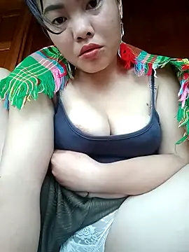 Snapshot of emilyzz chatting on 10-03-25, 03:36 emilyzz online show from 10-03-25, 03:36