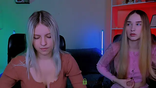 kaela spell  online show from 11-20-25, 09:09