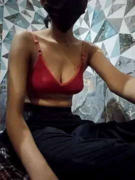 Hotygirl111 online show from 03-03-26, 12:00