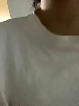 Snapshot of Bella_sexy98 chatting on 11-06-25, 09:10 Bella sexy98 online show from 11-06-25, 09:10