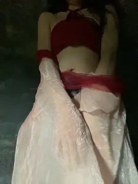 Snapshot of Bella_sexy98 chatting on 11-18-25, 05:56 Bella sexy98 online show from 11-18-25, 05:56