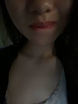 Snapshot of Bella_sexy98 chatting on 11-27-25, 12:35 Bella sexy98 online show from 11-27-25, 12:35