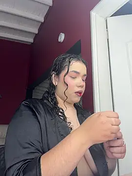 krisstenSantos online show from 12-17-25, 12:55