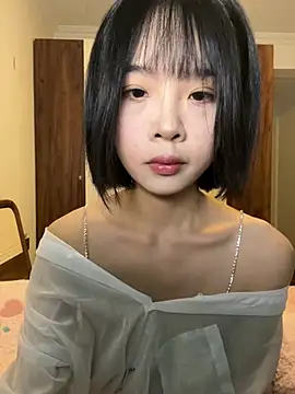 Snapshot of qiqi_x chatting on 01-11-26, 02:22 qiqi x online show from 01-11-26, 02:22