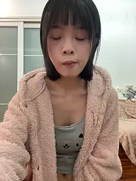 Snapshot of qiqi_x chatting on 02-25-26, 02:16 qiqi x online show from 02-25-26, 02:16