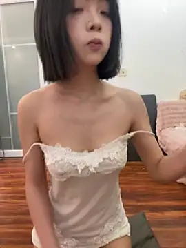 Snapshot of qiqi_x chatting on 03-03-26, 02:12 qiqi x online show from 03-03-26, 02:12