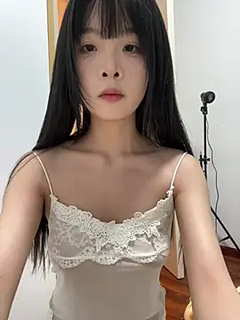 Snapshot of qiqi_x chatting on 05-05-26, 02:14 qiqi x online show from 05-05-26, 02:14