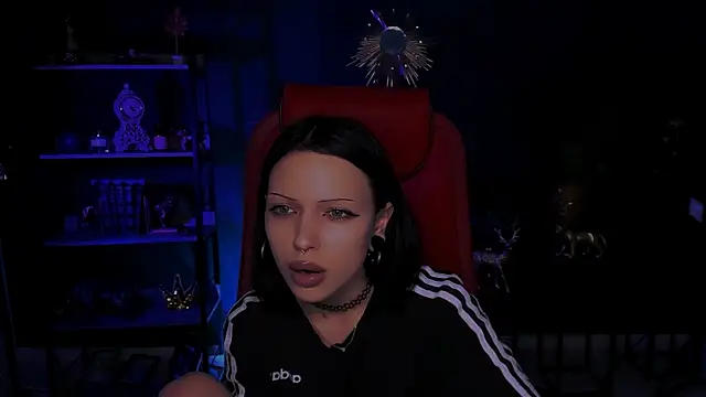 Snapshot of MiaCain chatting on 09-30-25, 04:45 MiaCain online show from 09-30-25, 04:45