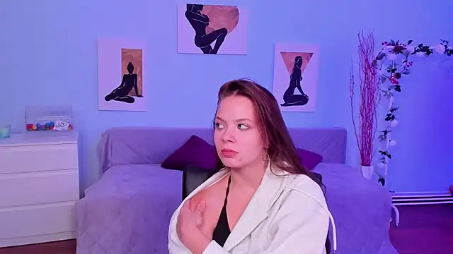 BetsyKiss online show from 09-19-25, 07:32