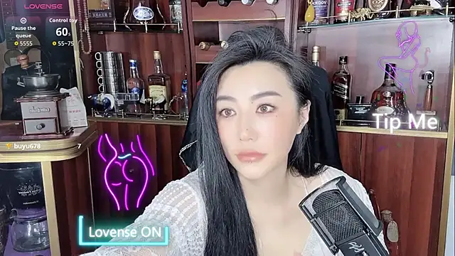 Snapshot of A-Lin-666 chatting on 10-15-25, 01:28 A-Lin-666 online show from 10-15-25, 01:28