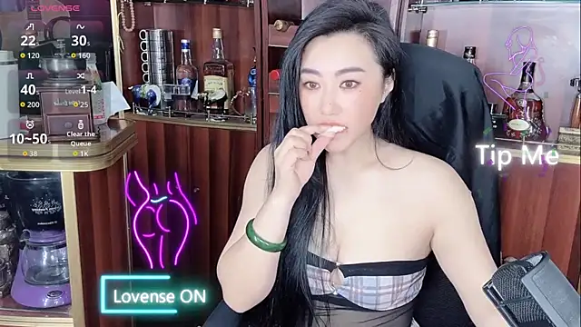 Snapshot of A-Lin-666 chatting on 10-17-25, 03:53 A-Lin-666 online show from 10-17-25, 03:53