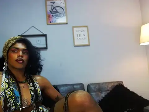 Snapshot of ile_matamba chatting on 10-04-25, 03:32 ile matamba online show from 10-04-25, 03:32