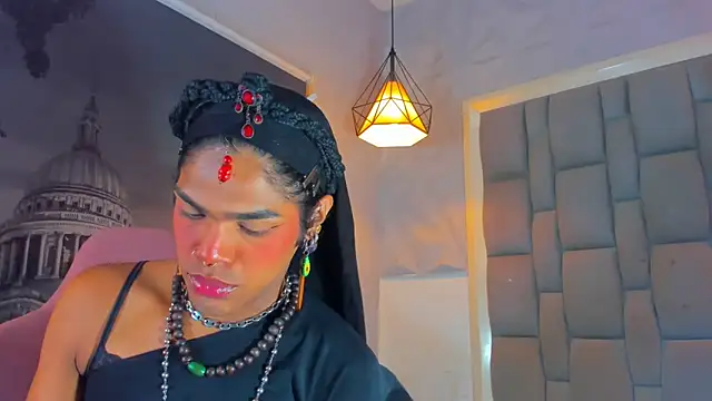 Snapshot of ile_matamba chatting on 11-18-25, 12:20 ile matamba online show from 11-18-25, 12:20