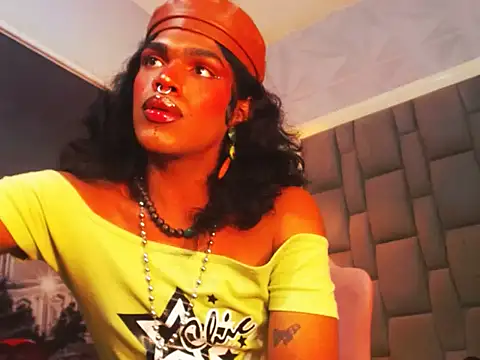 Snapshot of ile_matamba chatting on 11-30-25, 03:43 ile matamba online show from 11-30-25, 03:43