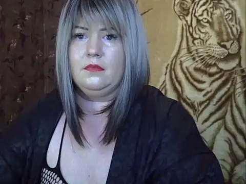 Snapshot of YuliiaSan chatting on 12-17-25, 10:54 YuliiaSan online show from 12-17-25, 10:54