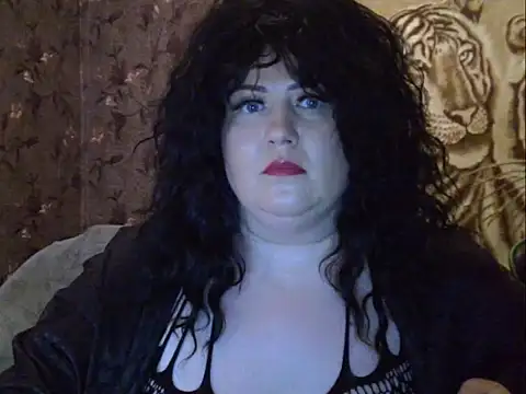 Snapshot of YuliiaSan chatting on 12-19-25, 04:52 YuliiaSan online show from 12-19-25, 04:52