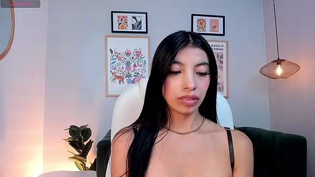 Tiffany Low online show from 04-01-26, 02:25