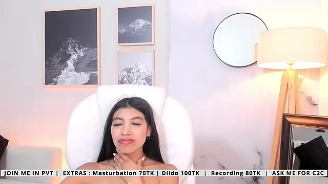 Tiffany Low online show from 04-15-26, 07:58